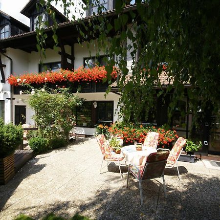 Pension Sonneneck ซวีเซิล ภายนอก รูปภาพ