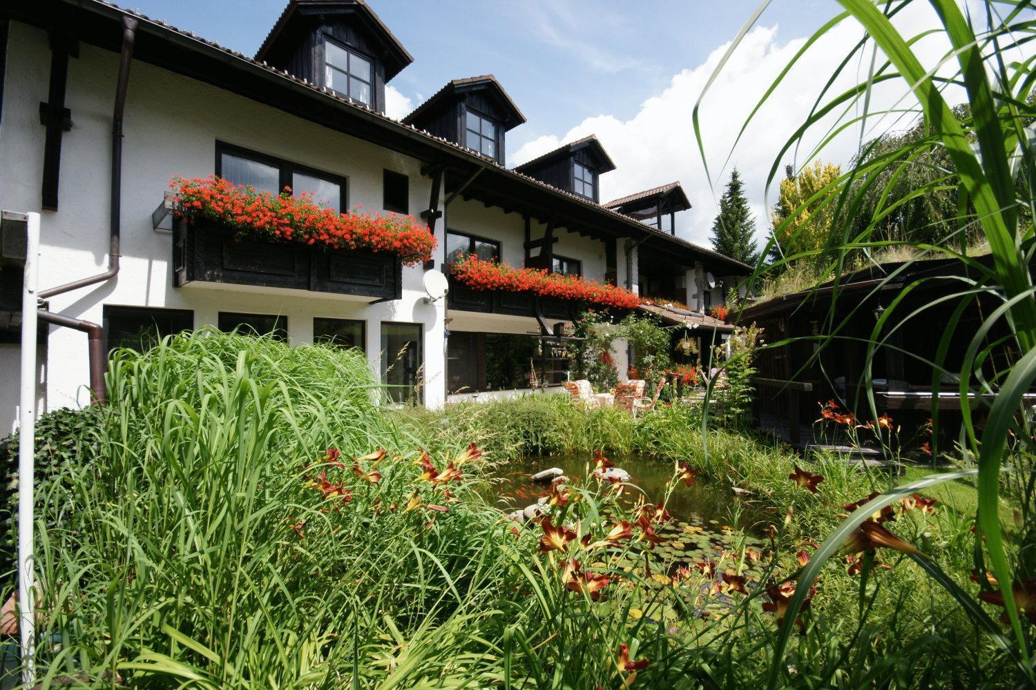 Pension Sonneneck ซวีเซิล ภายนอก รูปภาพ